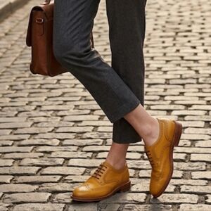 Robert Clergerie Mustard Yellow Leather Wingtip Oxford Brogues 7.5